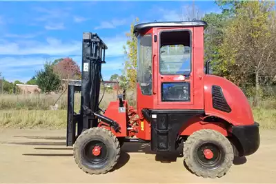 Forklifts Socma Rough Terrain Forklift 2.8 Ton 2013 for sale by Dirtworx | AgriMag Marketplace