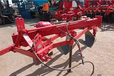 Other Tillage equipment Ploughs 3 Furrow Hydraulic Pump Plough for sale by Vincs se Dinge | AgriMag Marketplace