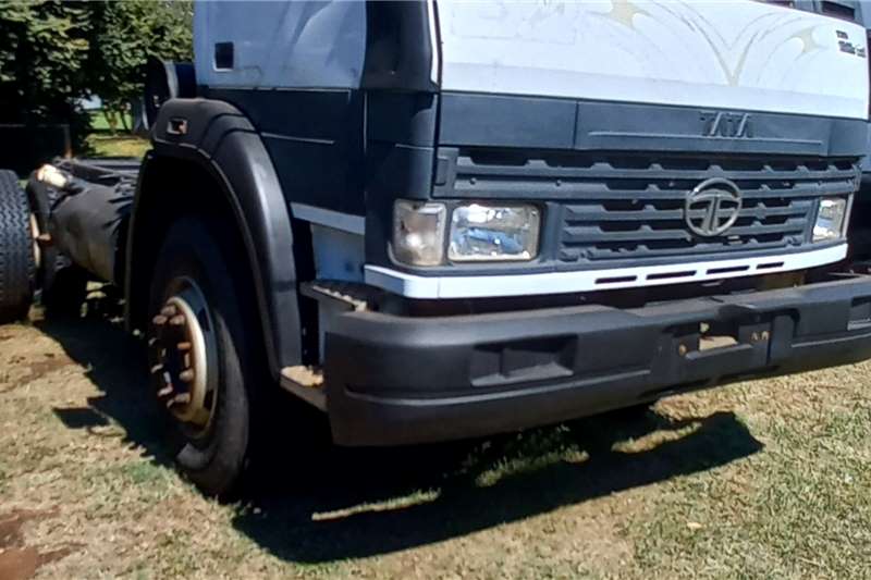 [condition] Chassis cab trucks in South Africa on Truck & Trailer Marketplace