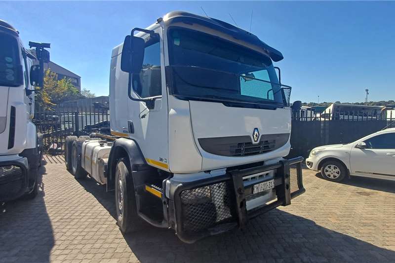 Renault Truck tractors Double axle Premium lander 2014 for sale by Truck Town Truck Sales | AgriMag Marketplace