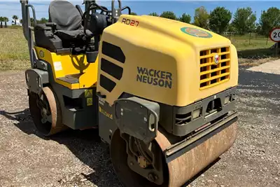Whacker Neuson Roller RD27 120 2015 for sale by Truck and Trailer Auctions | Truck & Trailer Marketplace