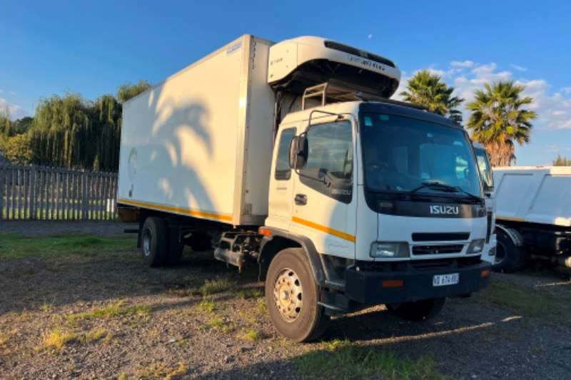 Isuzu Refrigerated trucks ISUZU FTR 800 REFRIGERATED TRUCK 2008