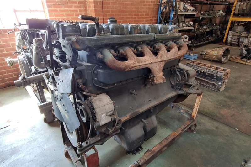 Mercedes Benz Truck spares and parts Engines 355
