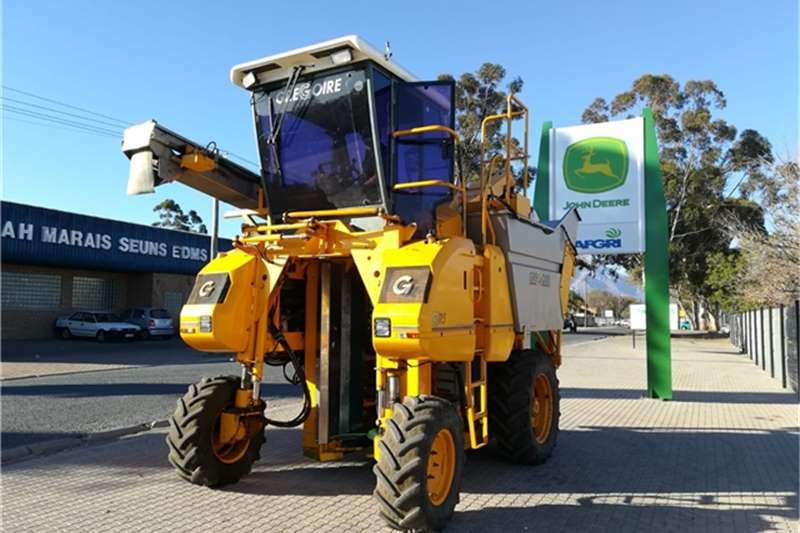 Gregoire Harvesting equipment G115 Grape Harvester