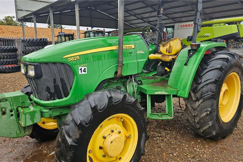 Tractors in [region] on Truck & Trailer Marketplace