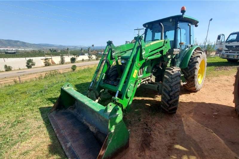 John Deere Tractors 4WD tractors JOHN DEERE 5105 CAB