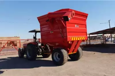 Agricultural trailers Debulking trailers New 8 and 16 ton debulking trailers for sale by Mad Farmer SA | Truck & Trailer Marketplace
