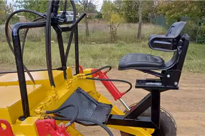 Graders Roadking Major Tractor Trailed Road Grader for sale by Dirtworx | AgriMag Marketplace