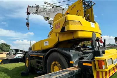 Rough terrain crane Kobelco 25ton working condition 1997 for sale by Eagle Equipment International | Truck & Trailer Marketplace