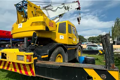 Rough terrain crane Kobelco 25ton working condition 1997 for sale by Eagle Equipment International | Truck & Trailer Marketplace