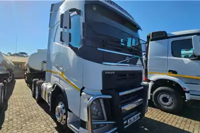 Truck Tractors FH520 2018
