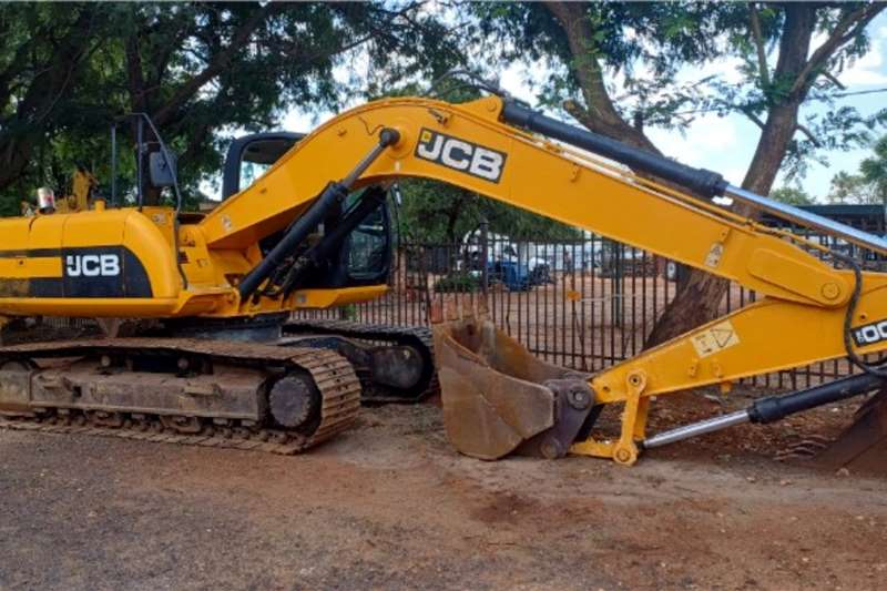 JCB Excavators JS 200 LS 2013