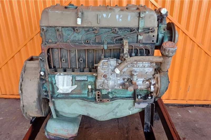 Components and spares Engines Mercedes Benz OM 352 Engine
