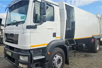 MAN Garbage trucks TGM 18 240 2015 for sale by Edan Traders | Truck & Trailer Marketplace