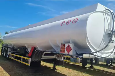 Henred Trailers Fuel tanker Fuel Tanker 50 000 Lt 2022 for sale by Benetrax Machinery | AgriMag Marketplace