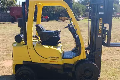 Hyster Forklifts 2,5t Fortens. 4,8m Mast 2015 for sale by Andre Bruyns Equipment | AgriMag Marketplace