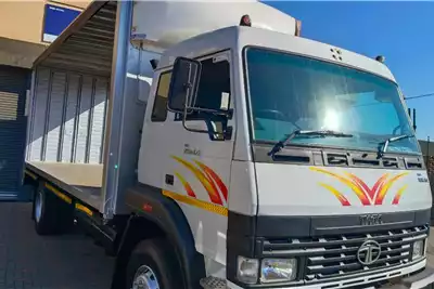 Tata Curtain side trucks LPT 1518 TAUTLINER BODY 2021 for sale by Newlands Commercial | Truck & Trailer Marketplace