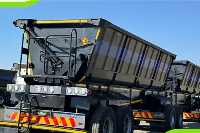 CIMC Trailers 2018 CIMC 40m3 Side Tipper 2018 for sale by Truck and Plant Connection | AgriMag Marketplace