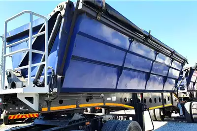 Trailers AFRIT 40 CUBE SIDE TIPPER TRAILER 2017