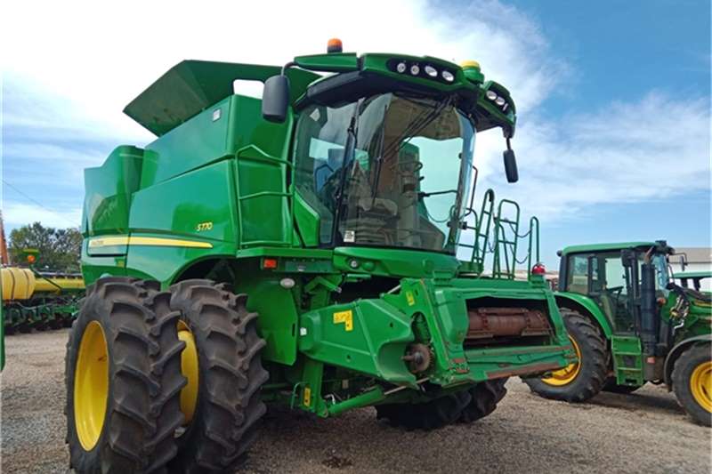 John Deere Harvesting equipment S770 Combine Harvester