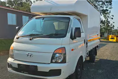 Hyundai LDVs & panel vans HYUNDAI H100 2.6 D F/C D/S BAKKIE 2018 for sale by N2 Trucks Sales Pty Ltd | Truck & Trailer Marketplace