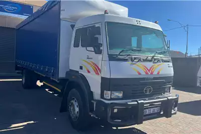 Tata Curtain side trucks LPT 1518 SLEEPER CAB TAUTLINER CURTAIN SIDE 8.5 M 2022 for sale by Newlands Commercial | AgriMag Marketplace