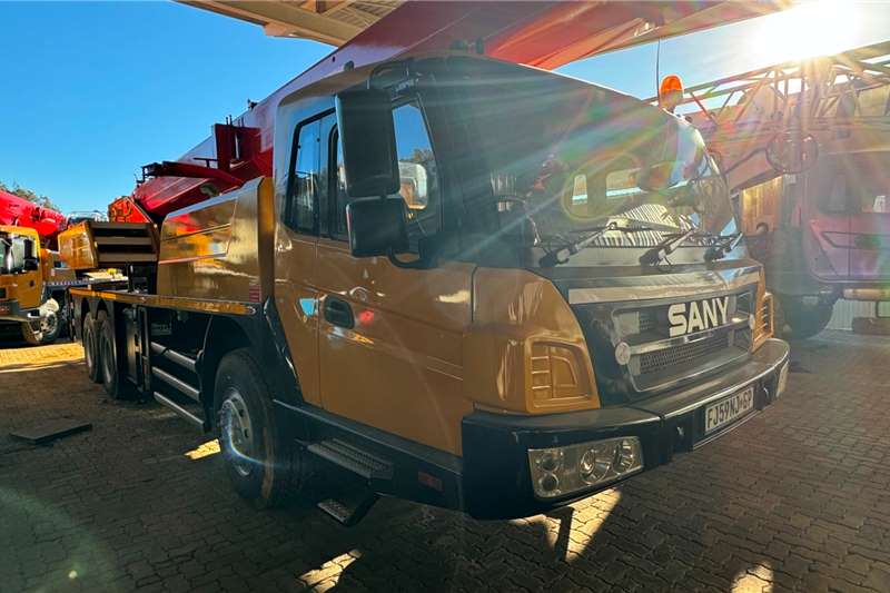 SANY Cranes Truck mounted Sany 25TON truck mounted crane excellent condition 2013
