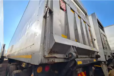 Hendred Trailers Refrigerated trailer 3 Axle 2012 for sale by MRJ Transport cc | Truck & Trailer Marketplace