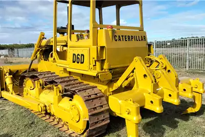 Caterpillar Dozers Caterpillar D6D for sale by Therons Voertuig | Truck & Trailer Marketplace