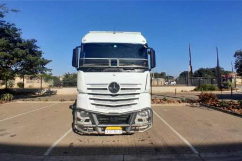 [make] Truck tractors in South Africa on Truck & Trailer Marketplace