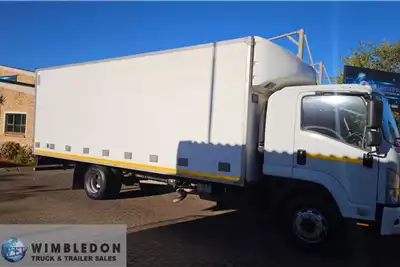 Isuzu Box trucks F SERIES 800 2015 for sale by Wimbledon Truck and Trailer | Truck & Trailer Marketplace