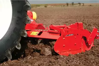 Tillage equipment Harrows Kuhn HR4504 for sale by Rovic Leers | AgriMag Marketplace