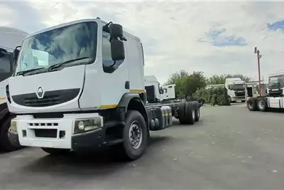 Renault Truck tractors Double axle Premium LANDER 380 2014 for sale by NN Truck Sales | AgriMag Marketplace