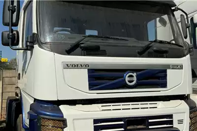 Volvo Truck tractors Double axle FMX440 ( WITH RETARDER) EXCL VAT 2014 for sale by Middle East Truck and Trailer   | Truck & Trailer Marketplace