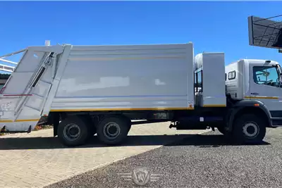 Fuso Truck FJ260280 Garbage Compactor 2018 for sale by Wolff Autohaus | AgriMag Marketplace