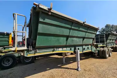 Afrit Trailers Side tipper 40M3 2018 for sale by Pomona Road Truck Sales | AgriMag Marketplace