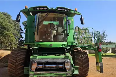 John Deere Harvesting equipment Grain harvesters 2016 John Deere S670 2016 for sale by Primaquip | AgriMag Marketplace