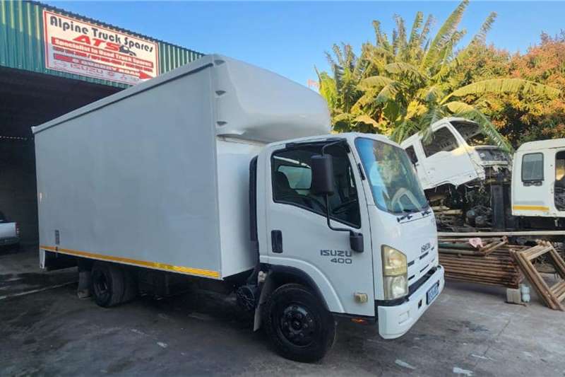 Isuzu Box trucks Isuzu NQR 400 2019