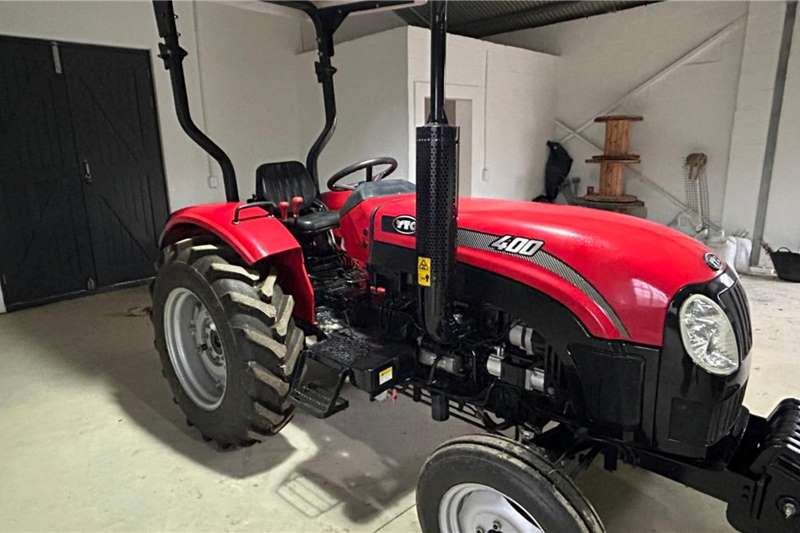 Tractors in [region] on Truck & Trailer Marketplace