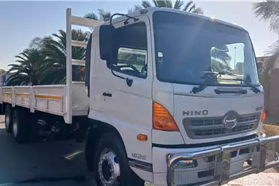 Hino Dropside trucks 1626 16TON 2016 for sale by A to Z TRUCK SALES | Truck & Trailer Marketplace