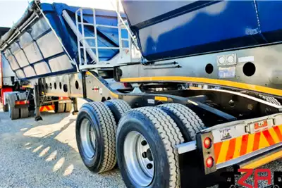 Afrit Trailers Side tipper AFRIT 40 CUBE SIDE TIPPER 2015 for sale by ZA Trucks and Trailers Sales | AgriMag Marketplace