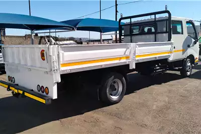 Hino Dropside trucks 2015 HINO300 D/Cab 5ton dropside 82000km 2015 for sale by WJ de Beer Truck And Commercial | Truck & Trailer Marketplace