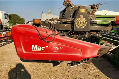 Macdon Harvesting equipment Draper headers 35FT DRAPER PLATFORM 2014 for sale by AMC Equipment | Truck & Trailer Marketplace