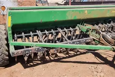 John Deere Planting and seeding equipment Grain drills BD1113 PLANTER 2016 for sale by AMC Equipment | AgriMag Marketplace