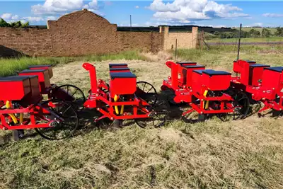 Other Planting and seeding equipment Row planters NEW 2 and 4 row Maize and Bean Planters for sale by Sturgess Agriculture | AgriMag Marketplace