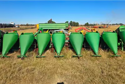 John Deere Harvesting equipment Maize headers 894 for sale by Sturgess Agriculture | AgriMag Marketplace