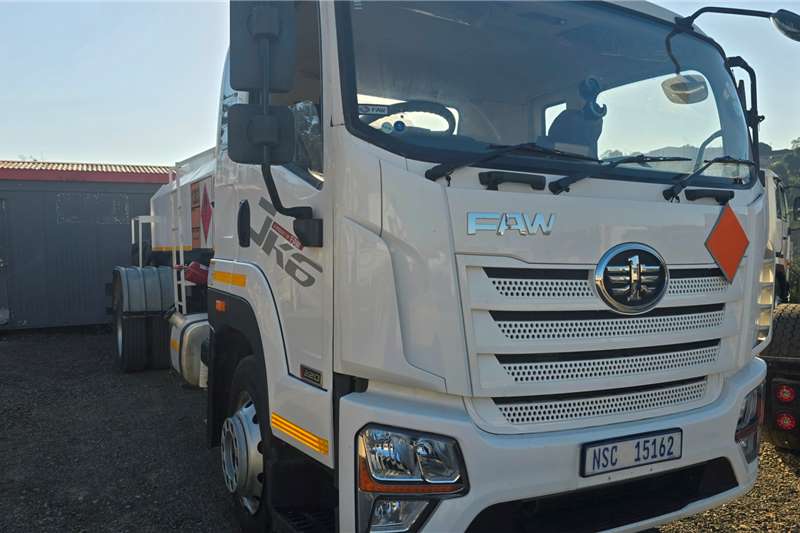 [make] Trucks in South Africa on Truck & Trailer Marketplace