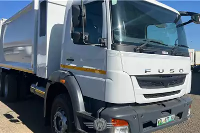 Fuso Truck FJ26 280 TFM Compactor with Bin Lifters 2019 for sale by Wolff Autohaus | Truck & Trailer Marketplace