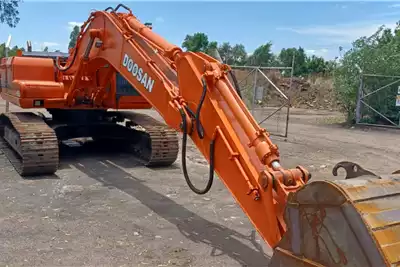 Doosan Excavators 22ton Doosan 220LCV Excavator (Klerksdorp) for sale by A and B Forklifts | AgriMag Marketplace