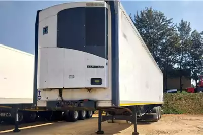 Refrigerated trailers Tri Axle Refrigerated, SLXe 400 Unit 2015 for sale by Truck World | AgriMag Marketplace